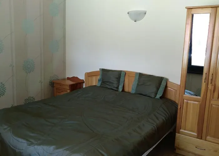 Πανσιόν The Red House 3*